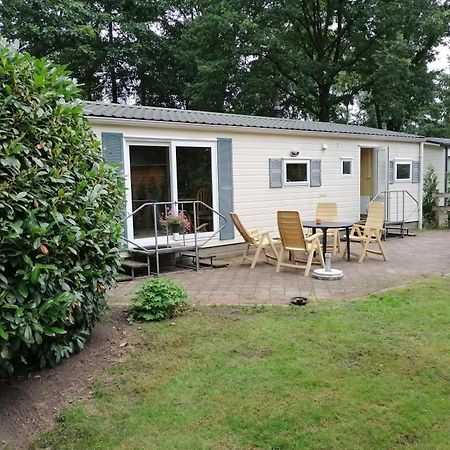 Chalet 4-6 Personen Epe F15 Van Alle Gemakken Voorzien Max Aantal Volwassen Personen Bedraagt 4 ภายนอก รูปภาพ